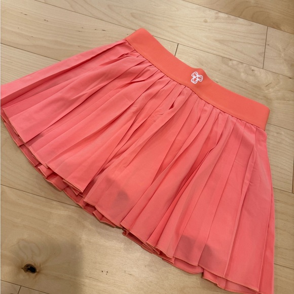 TNA Tennis Skirt - Picture 3 of 6